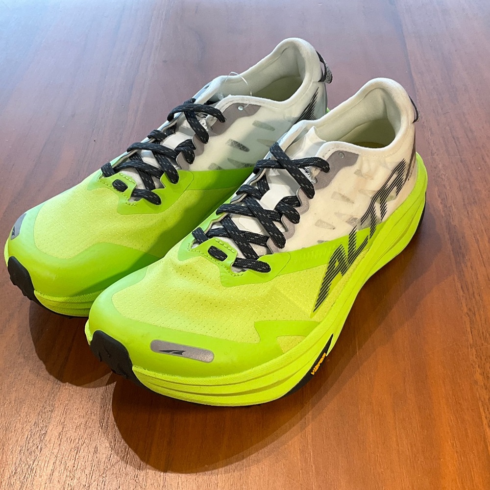 Mont Blanc Carbon Neon Green Athletic Running Shoes